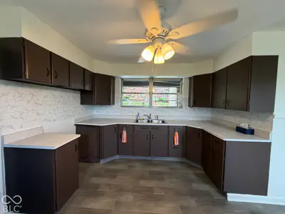 1313 Morgan Street, Rushville - 43