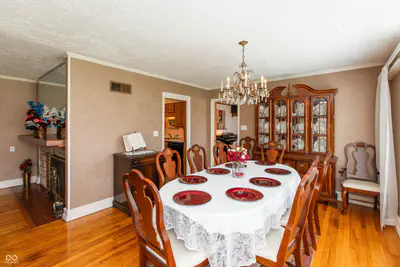 831 North Drive, Seymour - 7