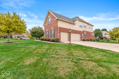10527 Serra Vista Point, Fishers - 65