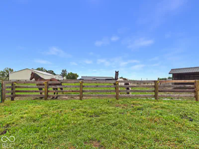 11104 County Road 1050, Stilesville - 32