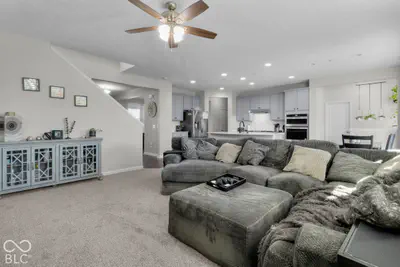 12317 Castle Pine Drive, Noblesville - 17