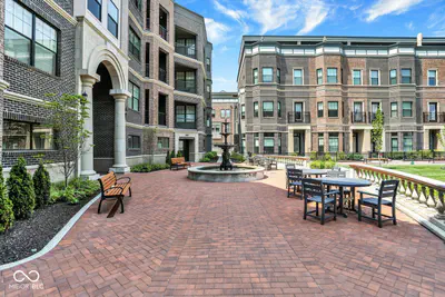 920 Veterans Way, Carmel - 38