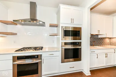 15679 Woodford Drive, Westfield - 6