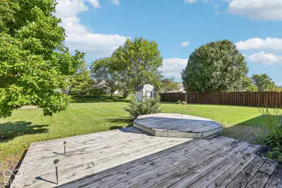 320 E Quail Wood Lane, Westfield - 31