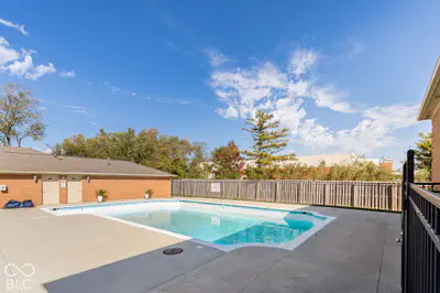 581 Hunters Drive, Carmel - 38