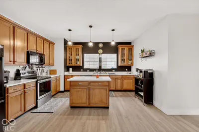 797 Hickory Pine Drive, Whiteland - 7