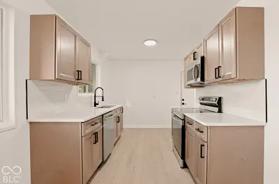 4062 W Broadway Avenue, Bloomington - 16
