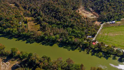 13290 E River Road, Shoals - 6