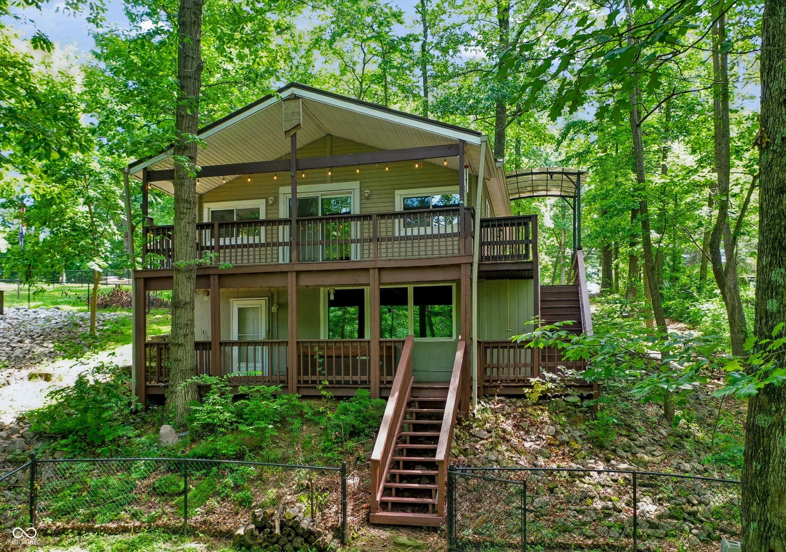 8365 Kinman Drive