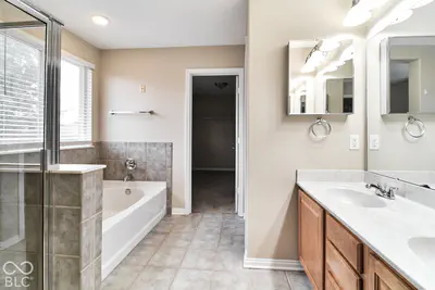 11249 Candice Drive, Fishers - 33