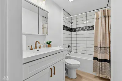 1201 N State Road 157, Bloomfield - 23