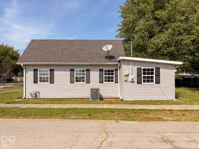 31 Superior Street, Orestes - 5
