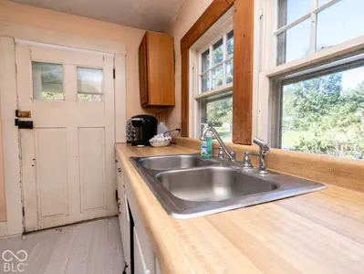 5961 Flowing Well Road, Poland - 63