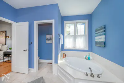 6562 W May Apple Drive, McCordsville - 29