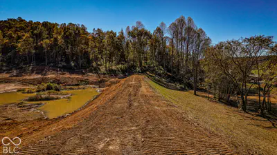 13290 E River Road, Shoals - 8