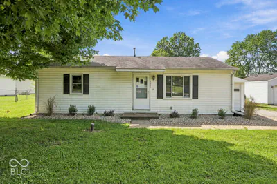 4609 Shelbyville Road, Indianapolis