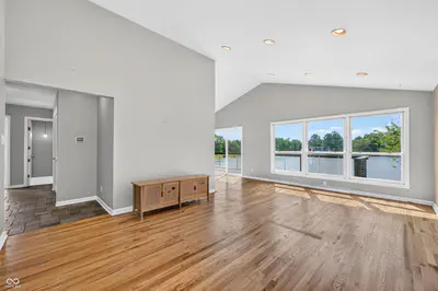 3783 North Wood Lake Drive, Columbus - 21