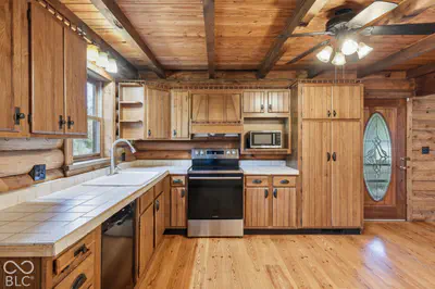 16030 Connecticut Avenue, Fortville - 10
