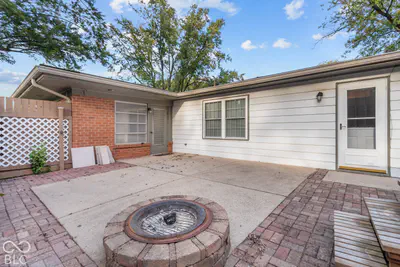 124 Sherman Drive, Carmel - 35