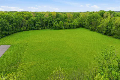 1 Woodard Bluff, Zionsville - 12