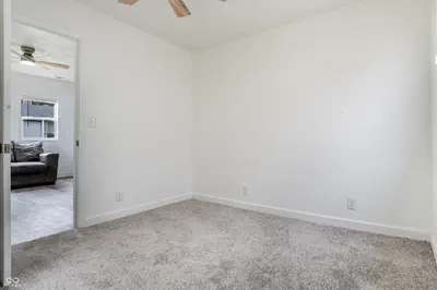 890 Auburn Street, Indianapolis - 21