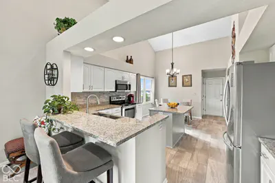 7342 Pymbroke Drive, Fishers - 5