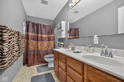 8642 Black Stone Xing, Avon - 42