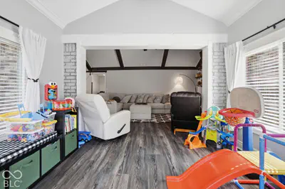 5976 Williams Drive, Plainfield - 17