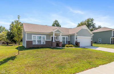2016 Sandhill Drive, Seymour - 2