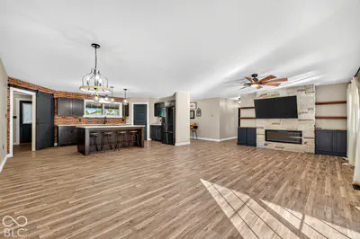 7853 County Road 1200, Seymour - 9