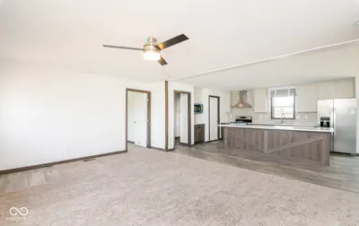 5954 US HWY 31, Seymour - 19