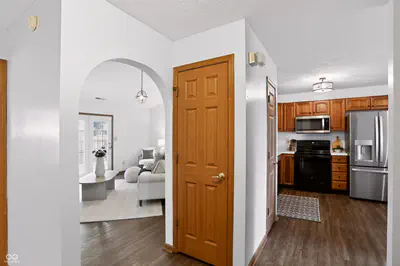 10680 Ashview Drive, Fishers - 33