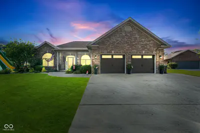 256 Chase Court, Seymour - 2