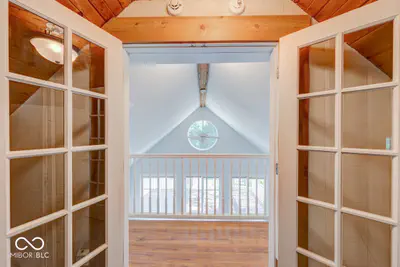 621 W Hemphill Drive, Nineveh - 19