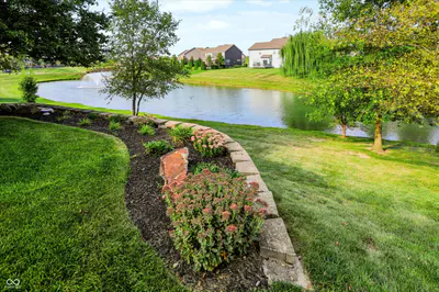 2366 Woodcreek Crossing Boulevard, Avon - 57