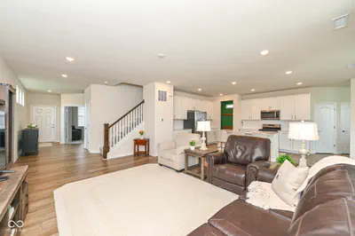 657 Pearson Pass, Avon - 11