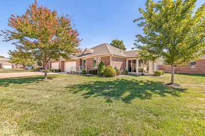 5701 Kensington Way N, Plainfield - 27