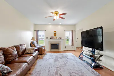 8778 Deer Crossing Boulevard, McCordsville - 5