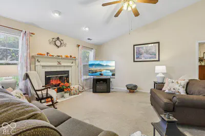 320 E Quail Wood Lane, Westfield - 9