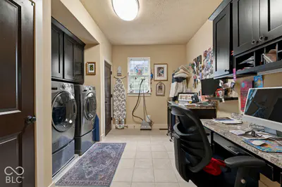 6736 W Stonegate Drive, Zionsville - 46