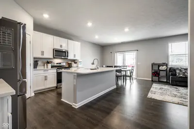 6061 Granby Drive, Whitestown - 5