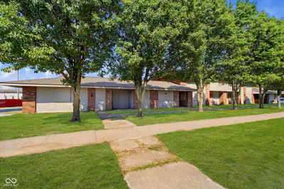 7020 - 7032 Twin Oaks Drive, Indianapolis - 2