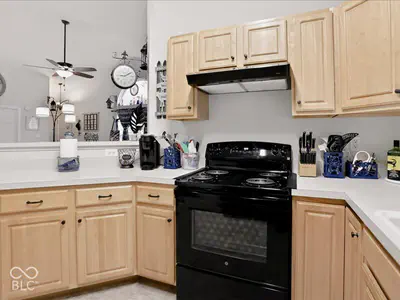 13401 Carefree Court, Camby - 17