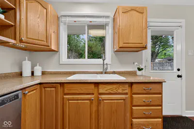 1160 Birnam Woods Trail, Carmel - 16