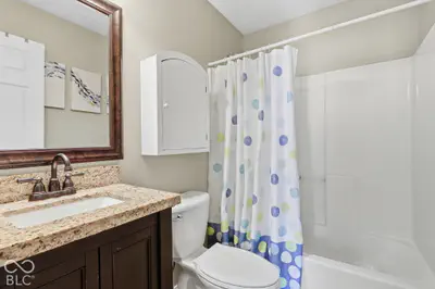 8035 Meadow Bend Lane, Indianapolis - 39