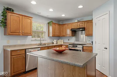 13695 Stanford Drive, Carmel - 12