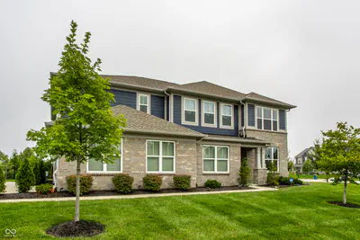 15692 Wellsprings Place, Fishers - 2