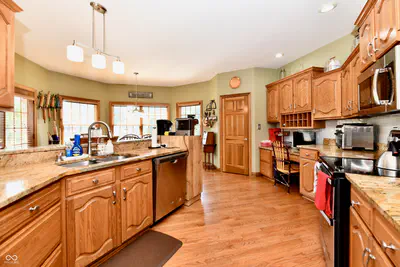 355 Connecticut Circle, Indianapolis - 12