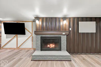 27 W Roberts Road, Indianapolis - 33