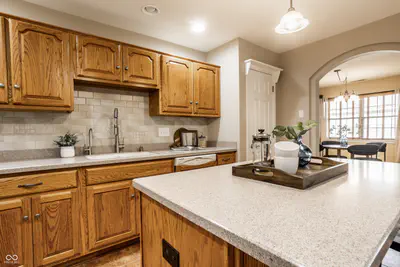 933 Amesbury Court, Indianapolis - 17